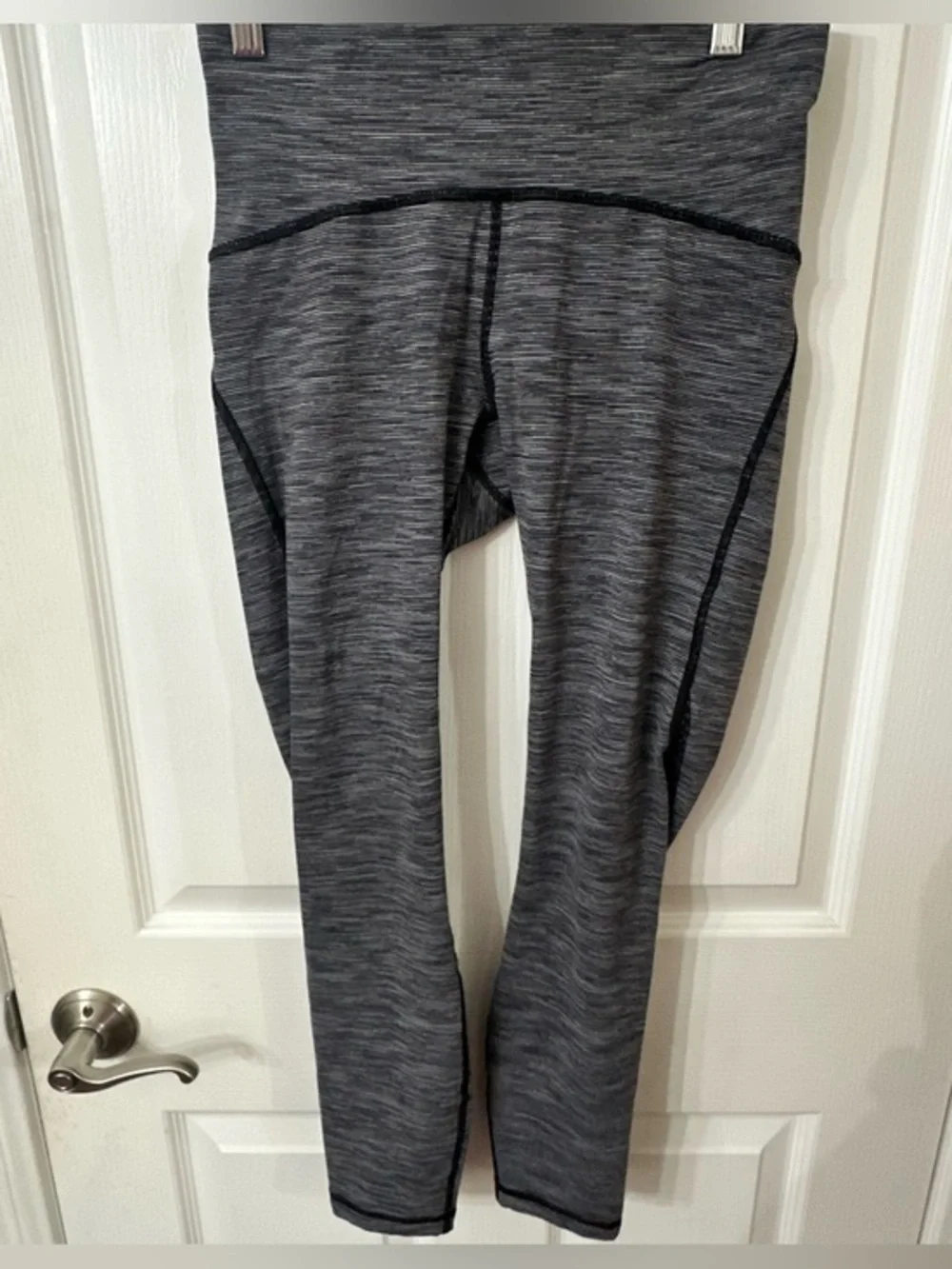 Lululemon Train Times 7/8 Pants, size 6